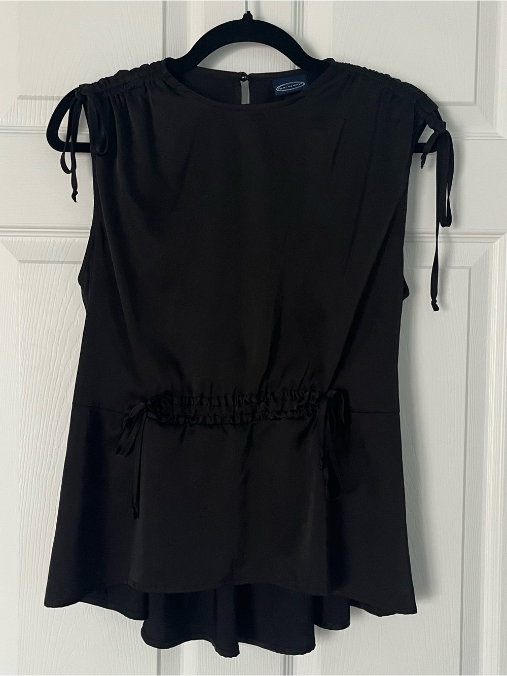 Scoop Black Sleeveless Tie-Detail Women’s Top